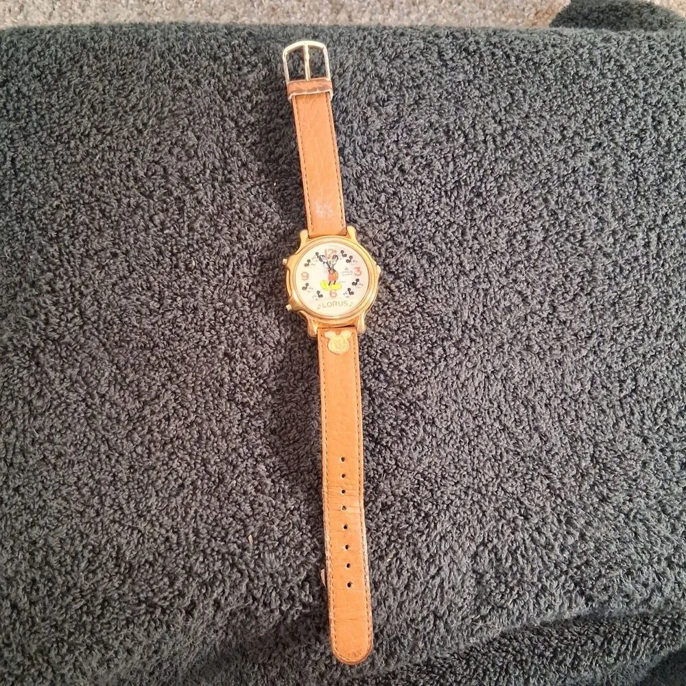 Vintage Mickey Mouse Character Watch by Lorus Disney Quartz Gold Tone Wristwatch